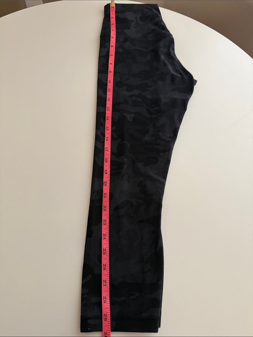 lululemon athletica Align Formation Camo Deep Coal High-Rise Crop 21" Sz 6 - Picture 7 of 8